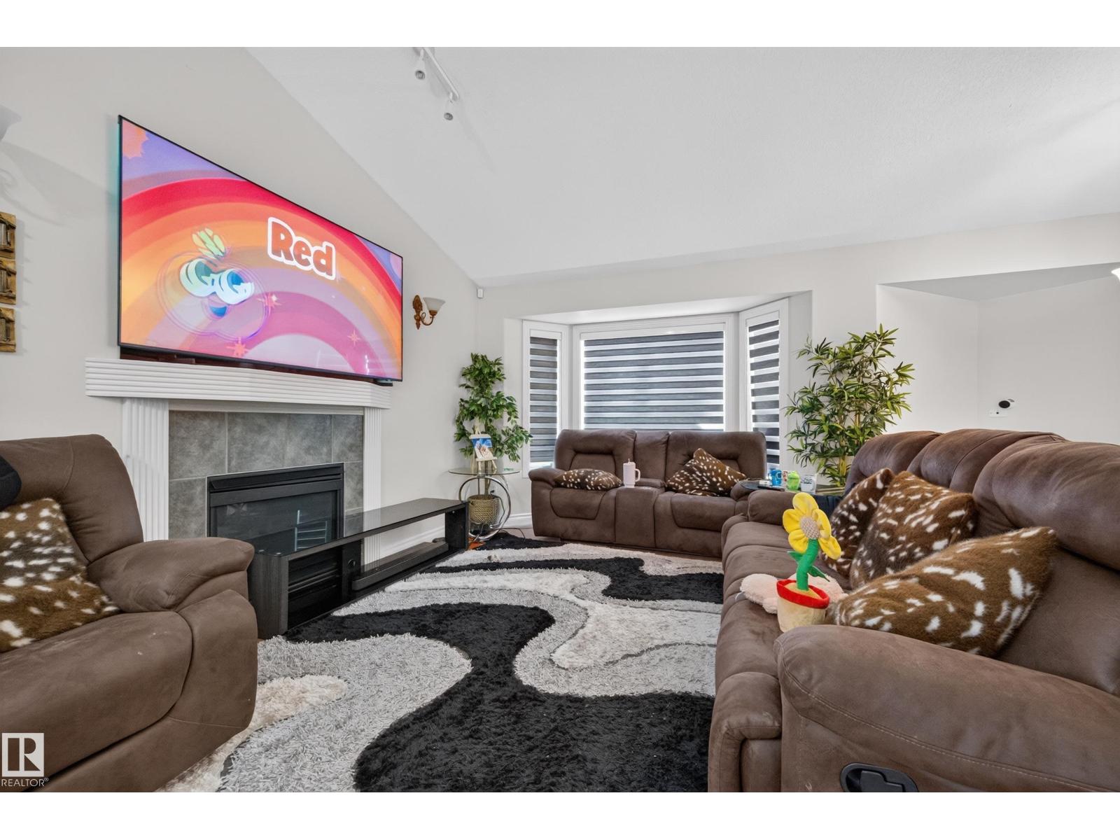 7718 166a Av Nw Property Photo 14