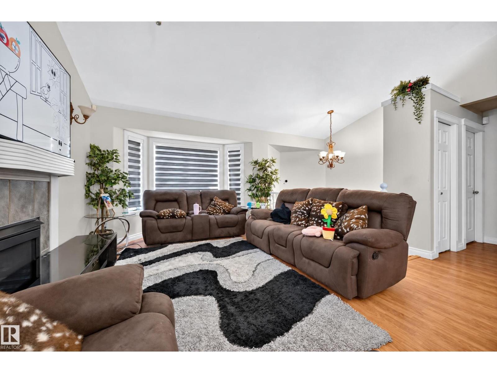 7718 166a Av Nw Property Photo 16