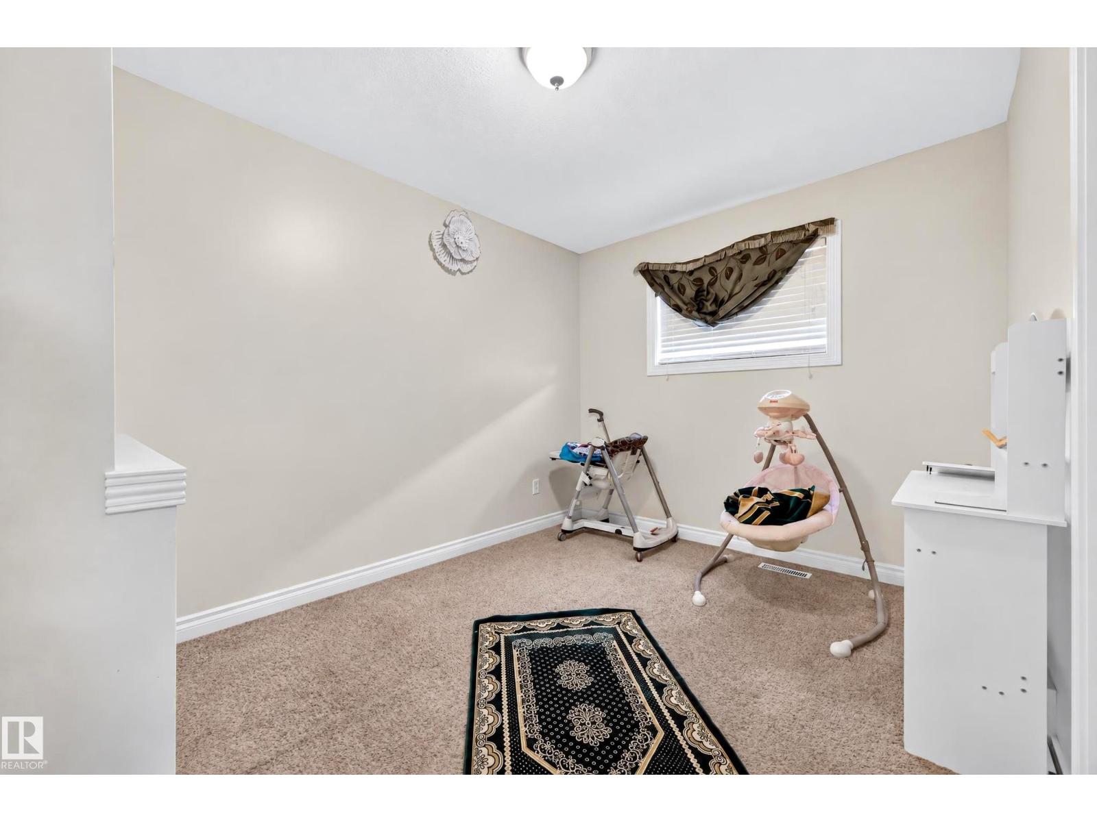 7718 166a Av Nw Property Photo 27