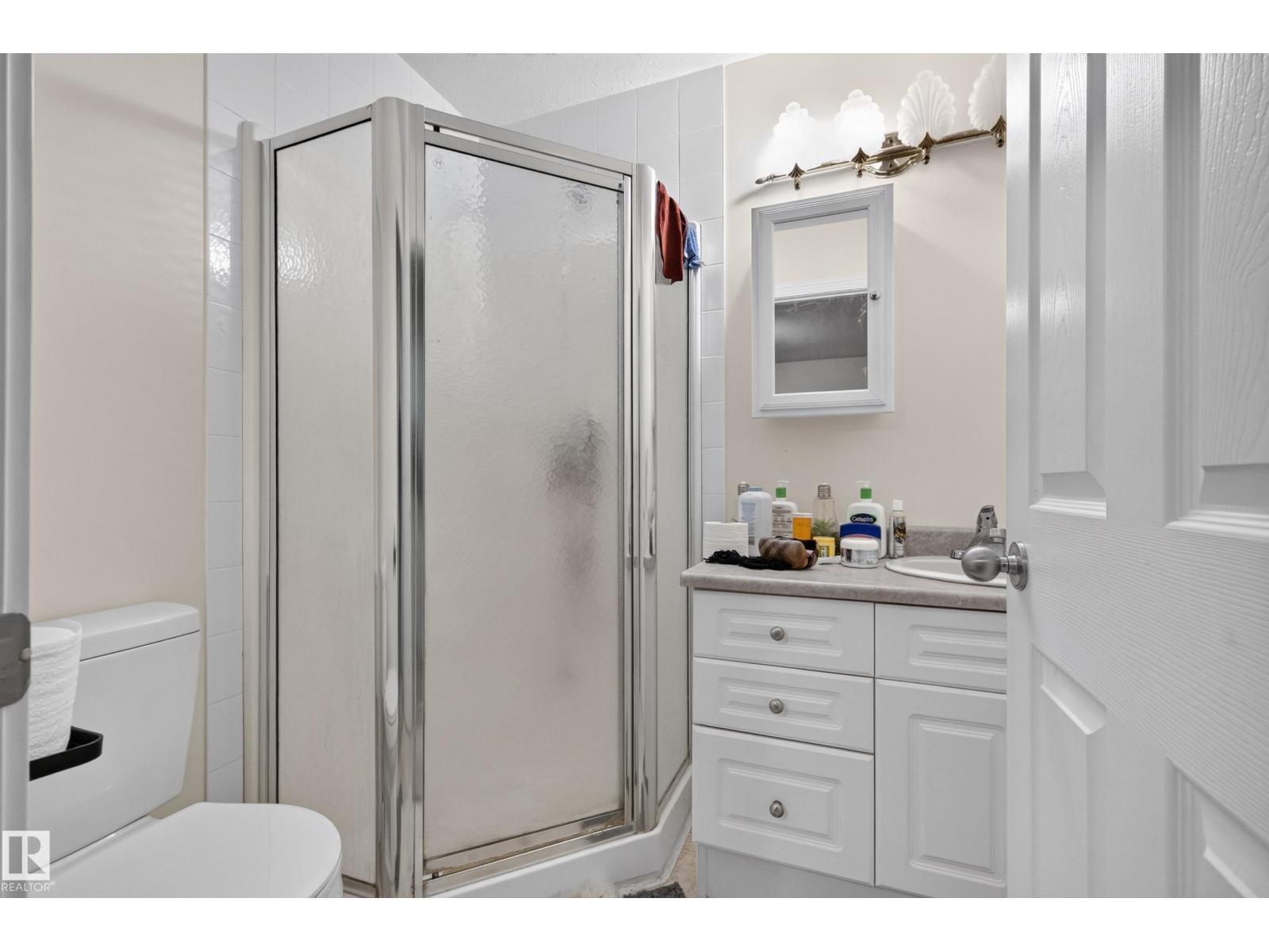 7718 166a Av Nw Property Photo 34