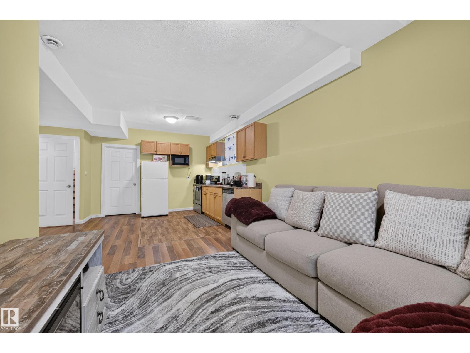 7718 166a Av Nw Property Photo 41