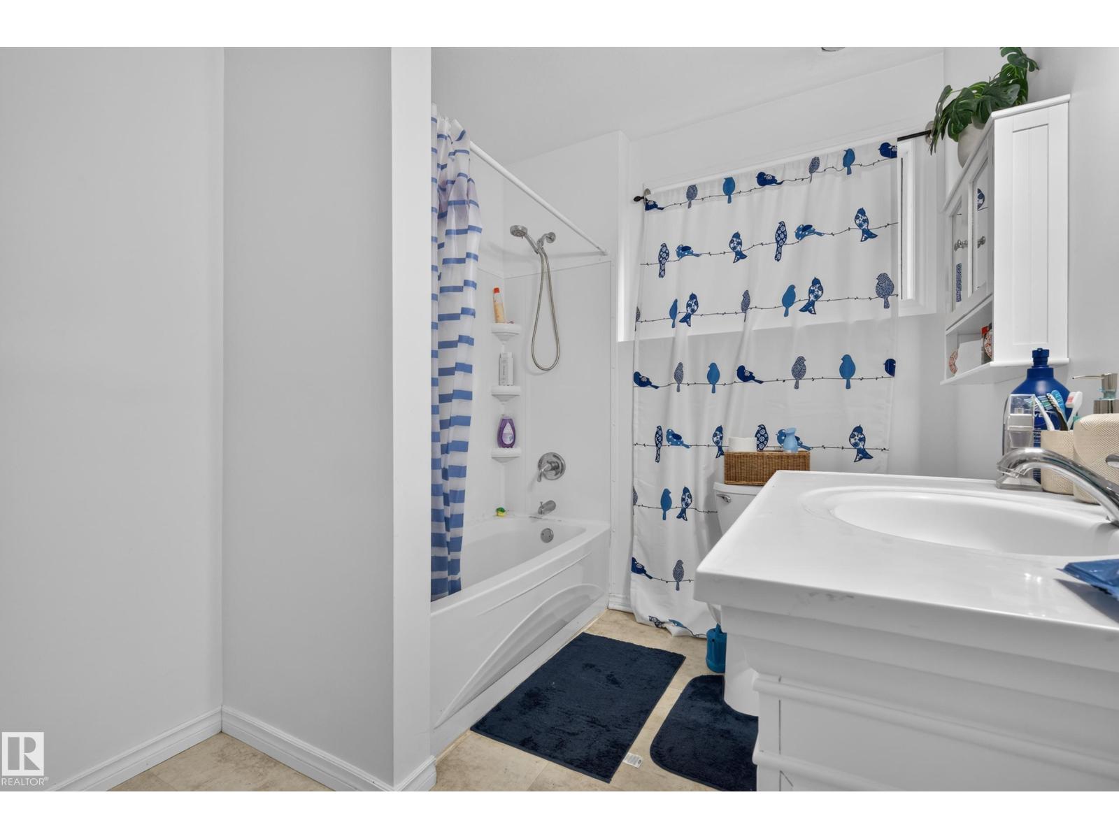 7718 166a Av Nw Property Photo 47