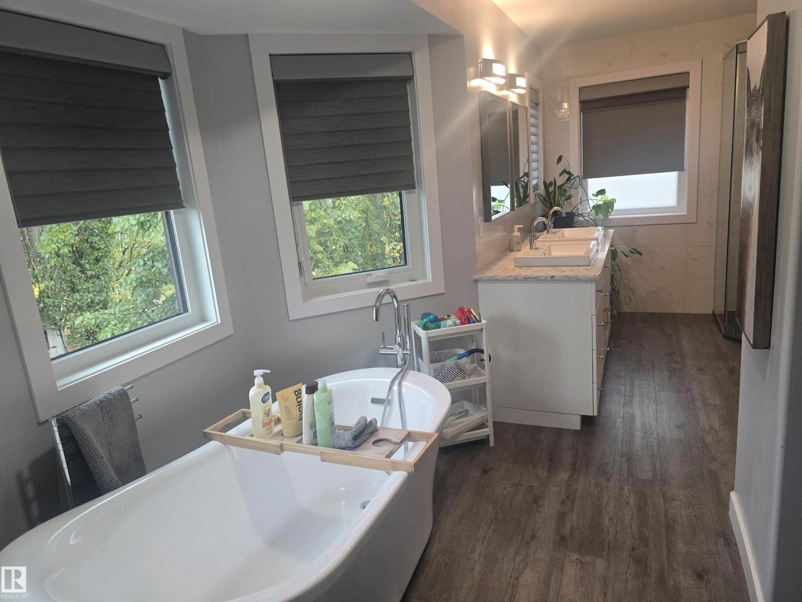 3659 30 St Nw Property Photo 11
