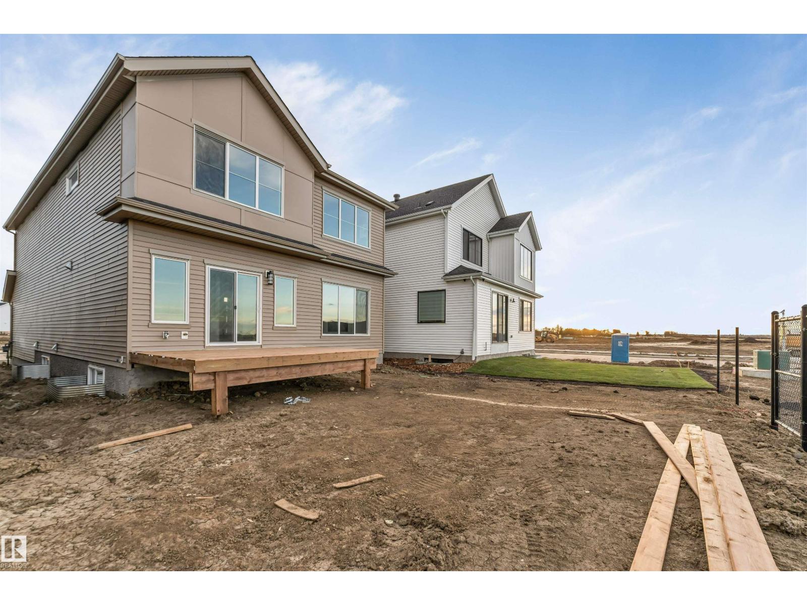 206 Falcon Cr Property Photo 6
