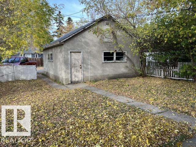 8150 78 Av Nw Property Photo 2