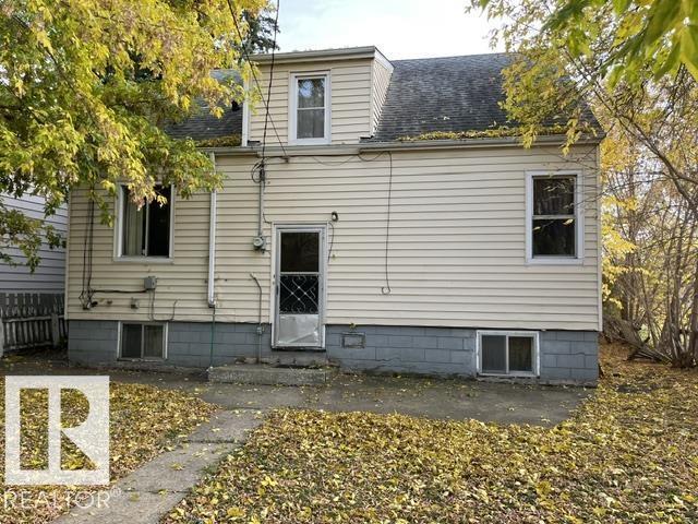 8150 78 Av Nw Property Photo 3