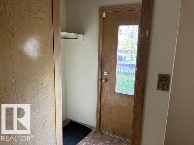 8150 78 Av Nw Property Photo 6
