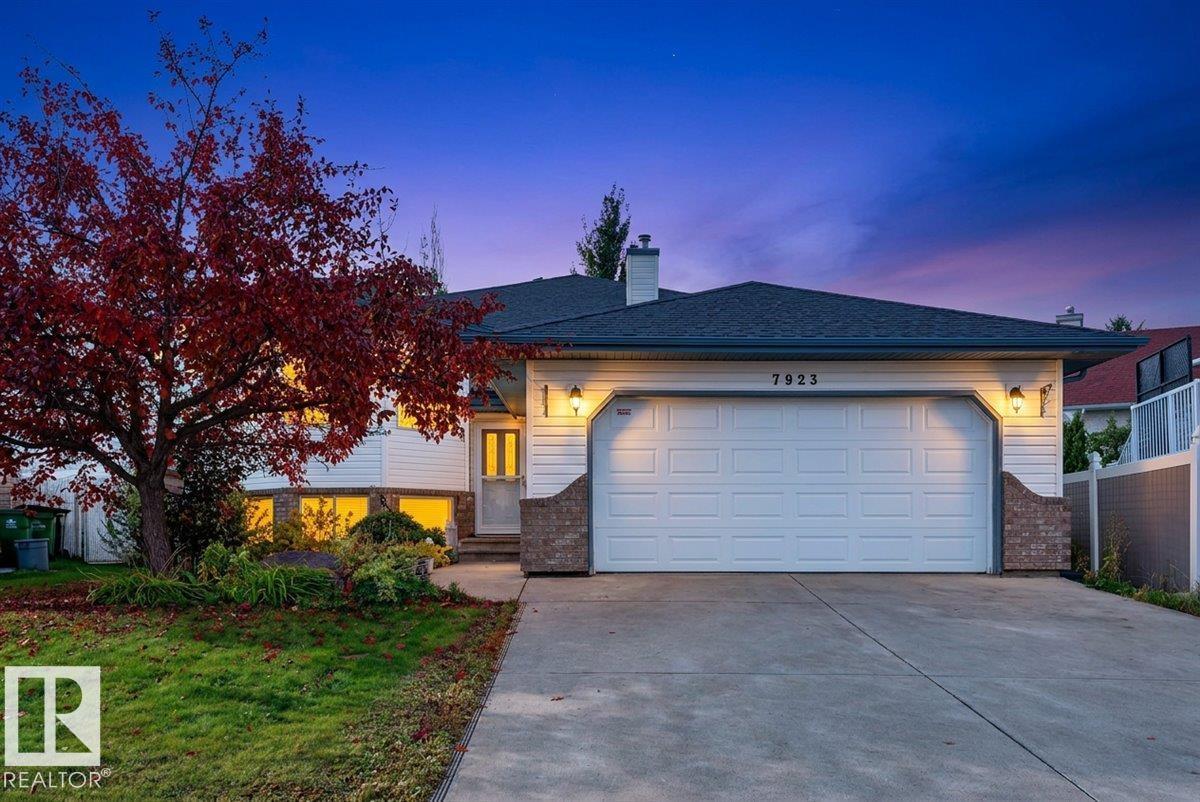 7923 161 Av Nw Property Photo 1