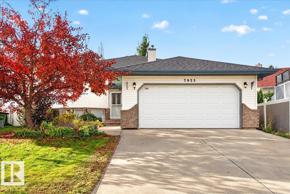 7923 161 Av Nw Property Photo 2