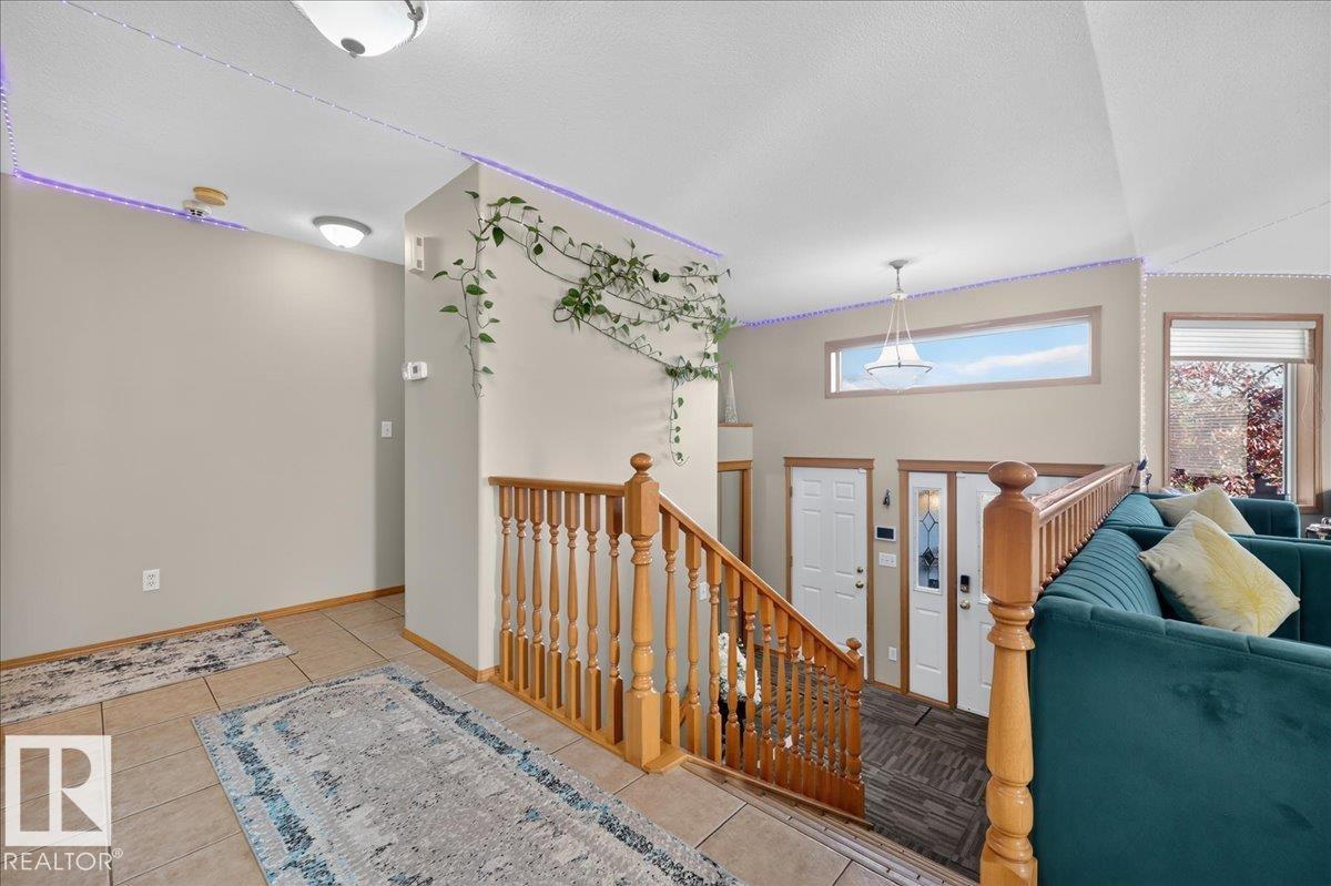 7923 161 Av Nw Property Photo 10
