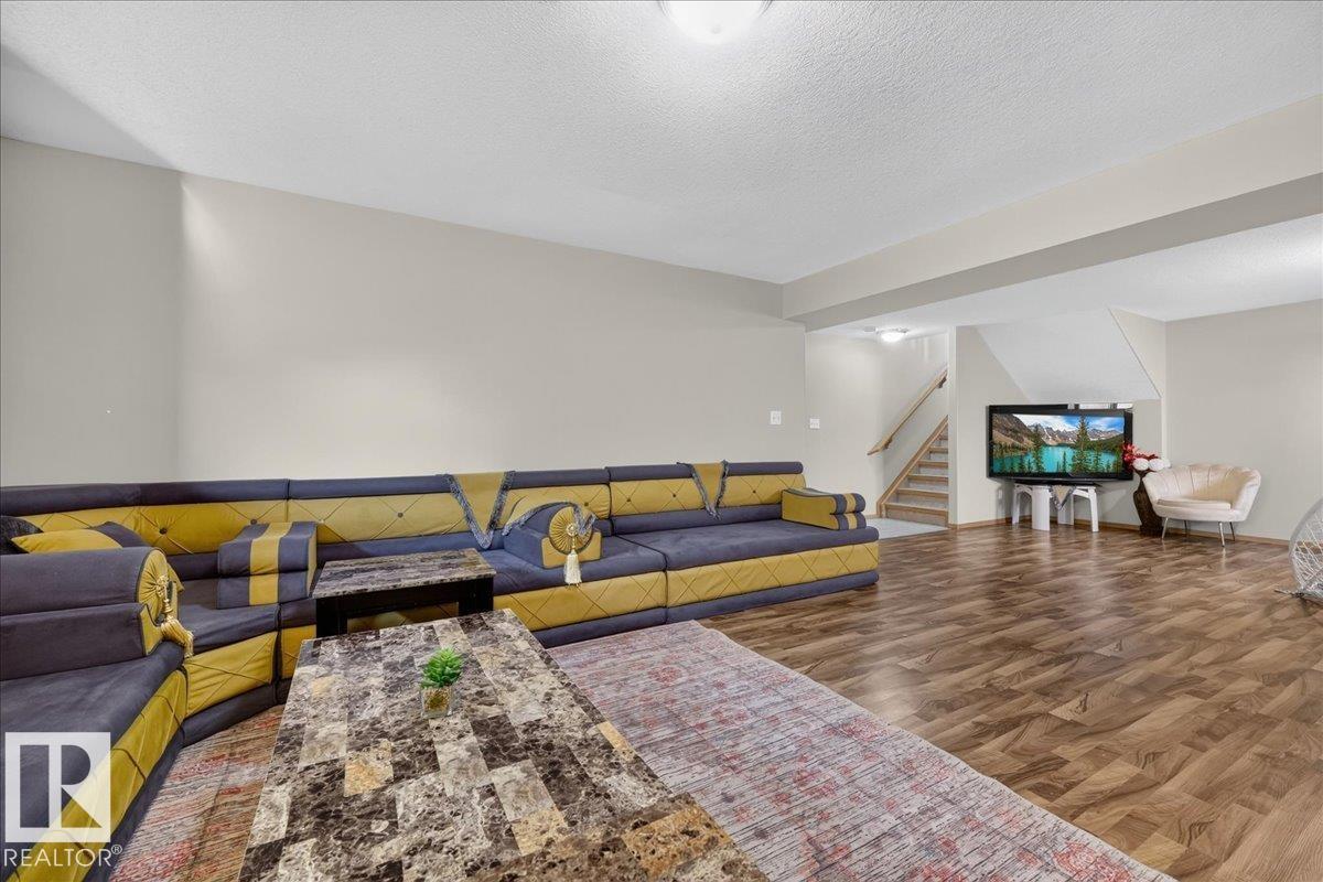 7923 161 Av Nw Property Photo 35
