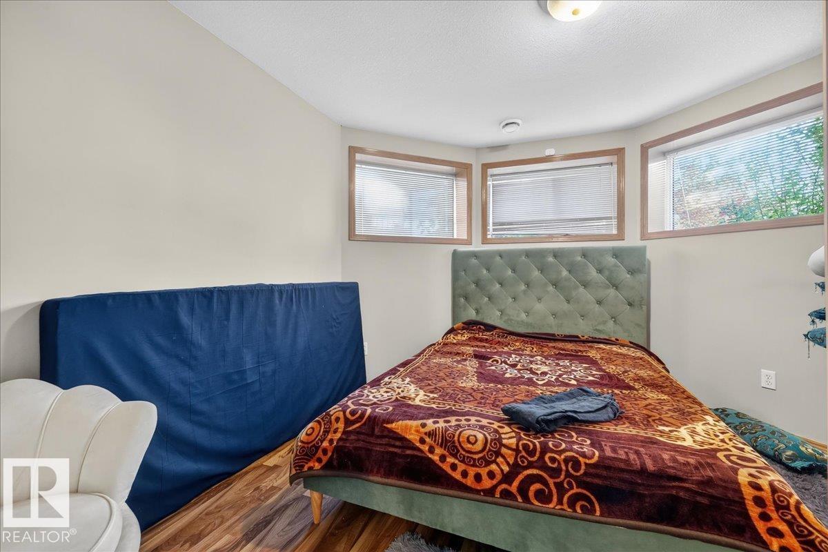 7923 161 Av Nw Property Photo 37