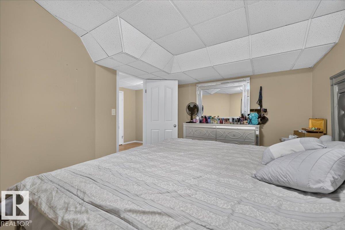 7923 161 Av Nw Property Photo 44
