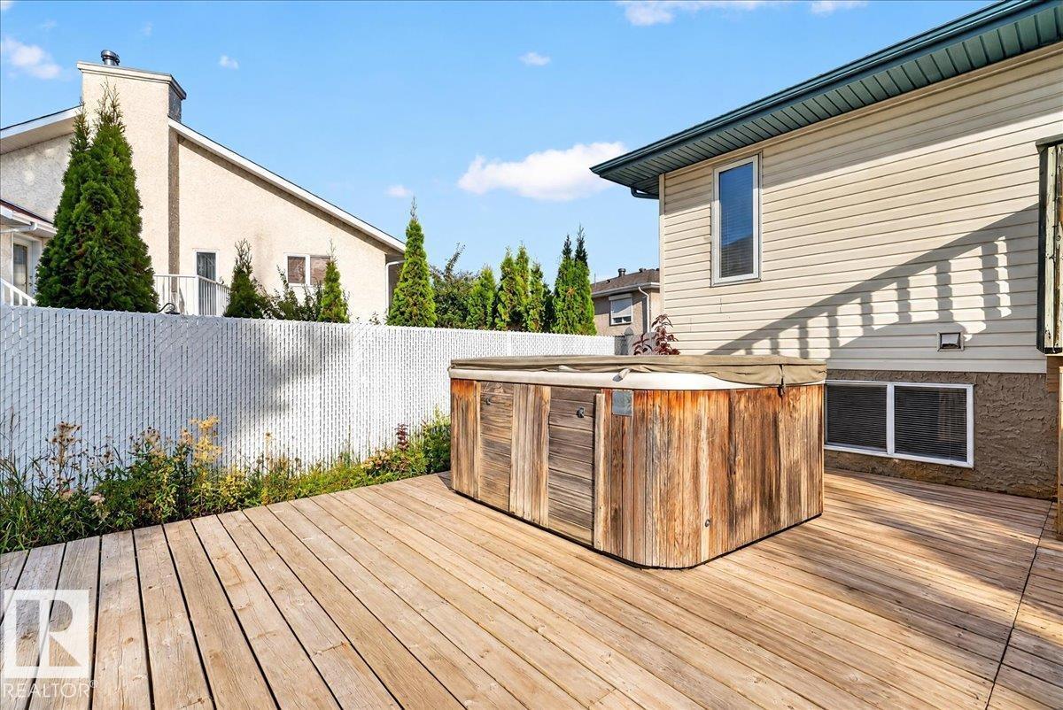 7923 161 Av Nw Property Photo 52