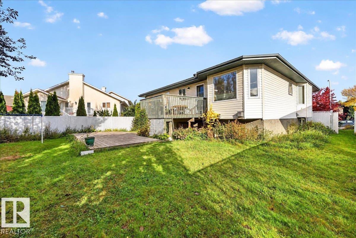 7923 161 Av Nw Property Photo 56