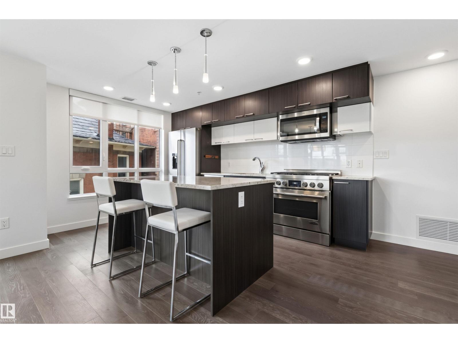 #203 9720 106 St Nw Property Photo 13