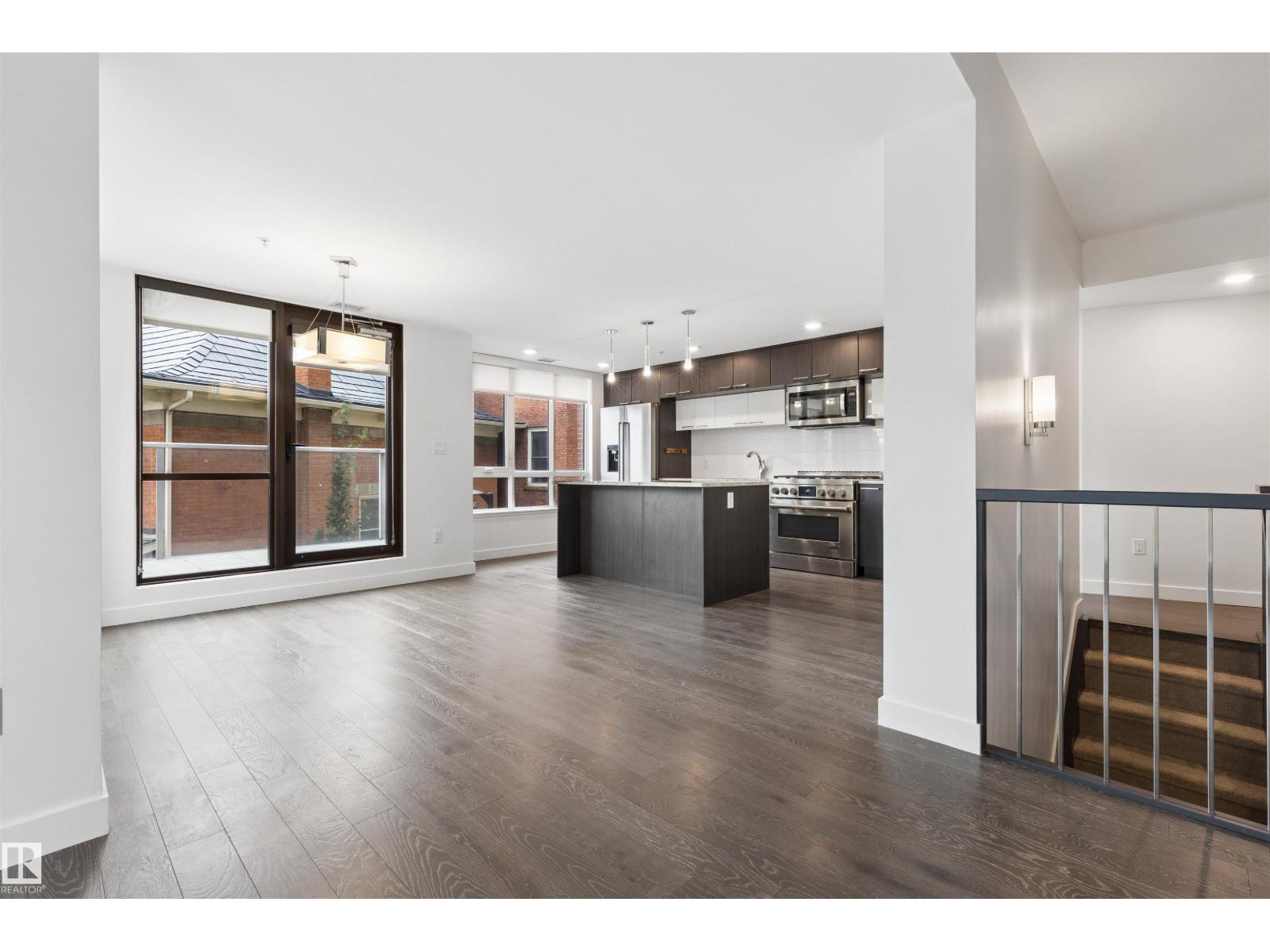 #203 9720 106 St Nw Property Photo 18