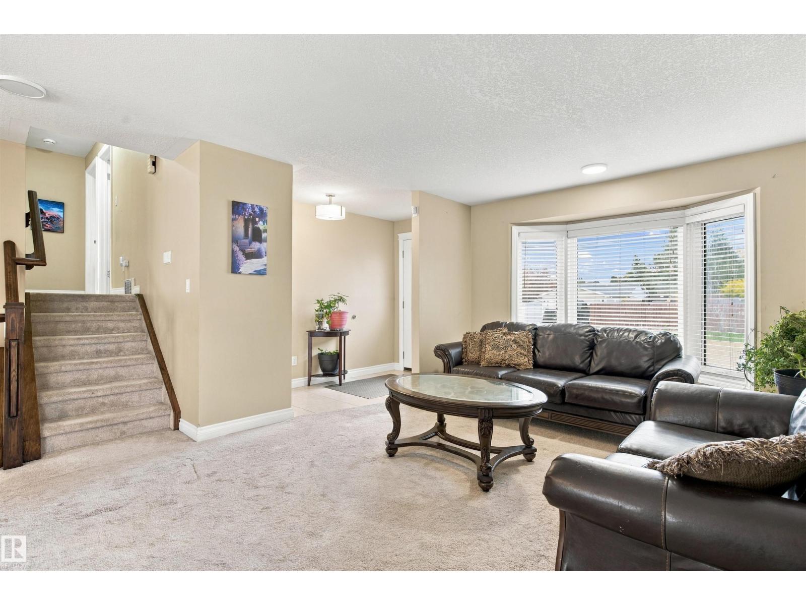 18208 99 Av Nw Property Photo 6