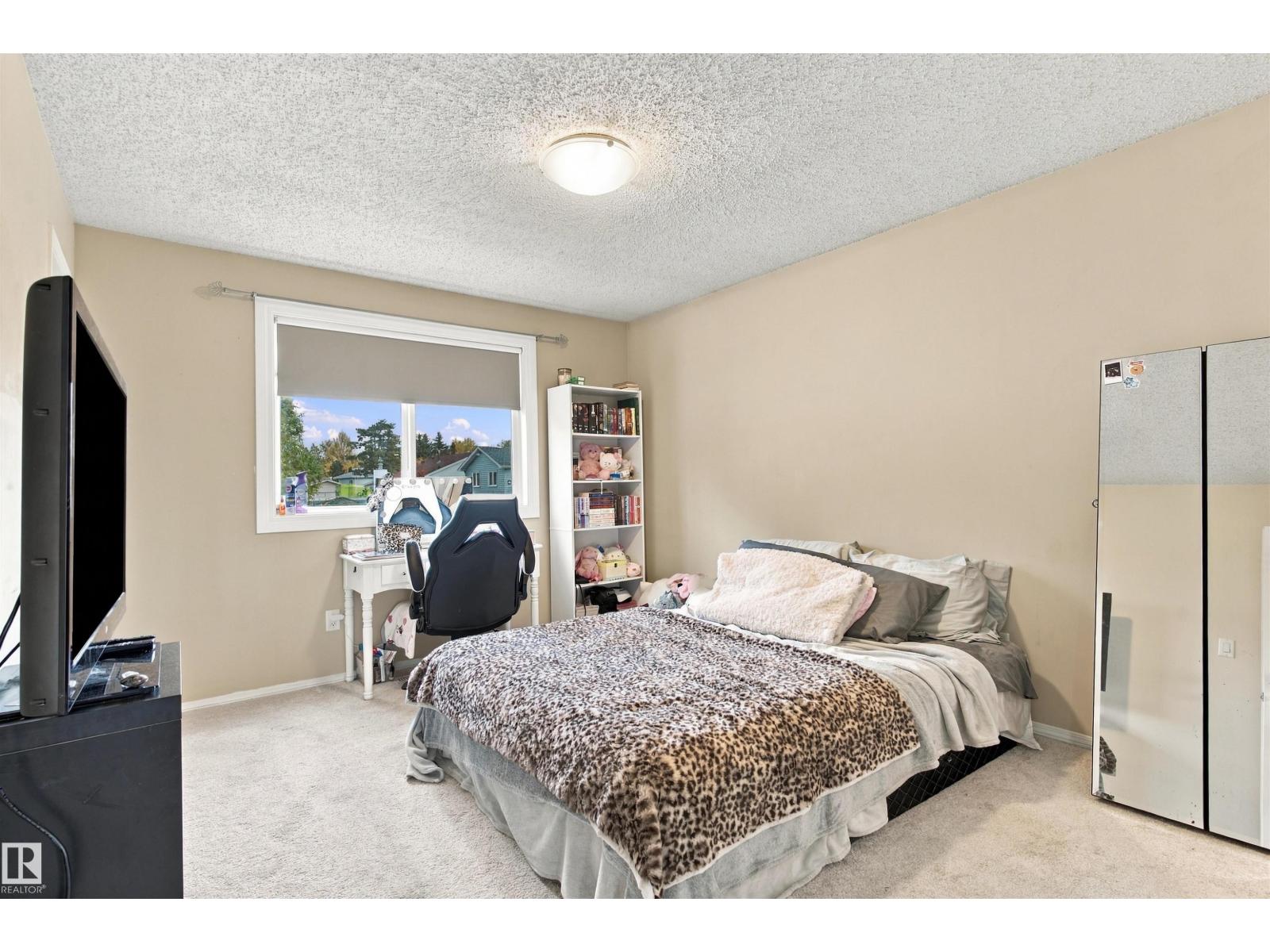 18208 99 Av Nw Property Photo 19