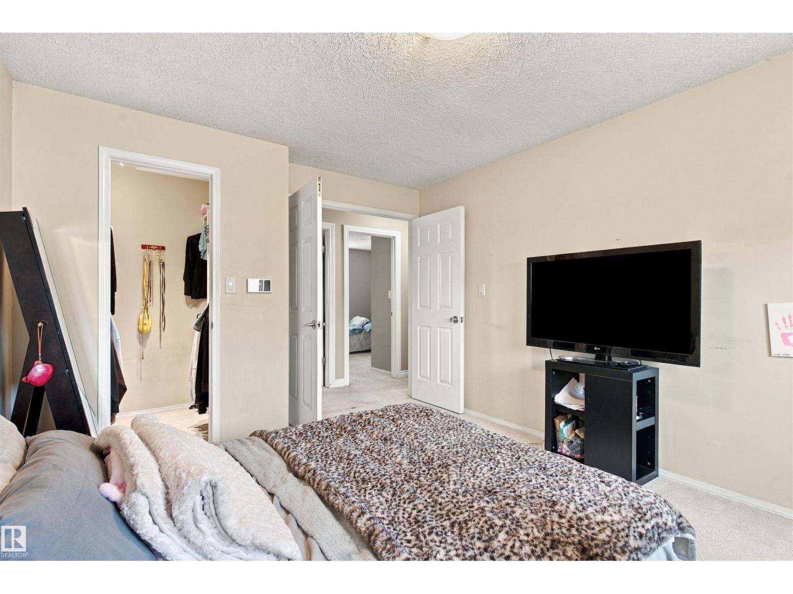 18208 99 Av Nw Property Photo 21
