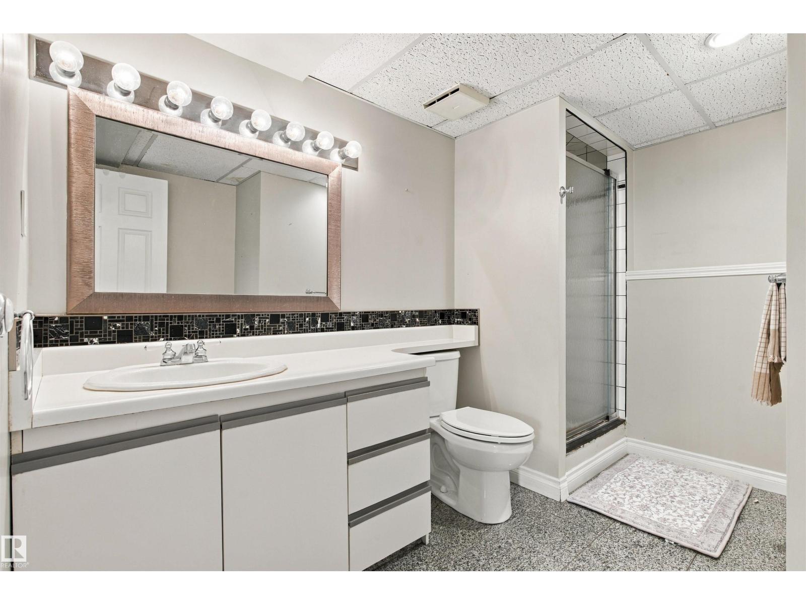 18208 99 Av Nw Property Photo 36