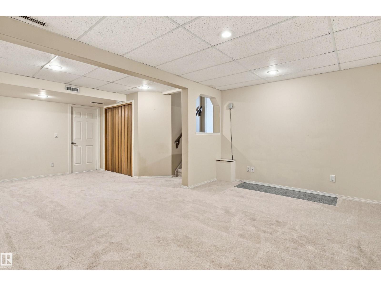18208 99 Av Nw Property Photo 38