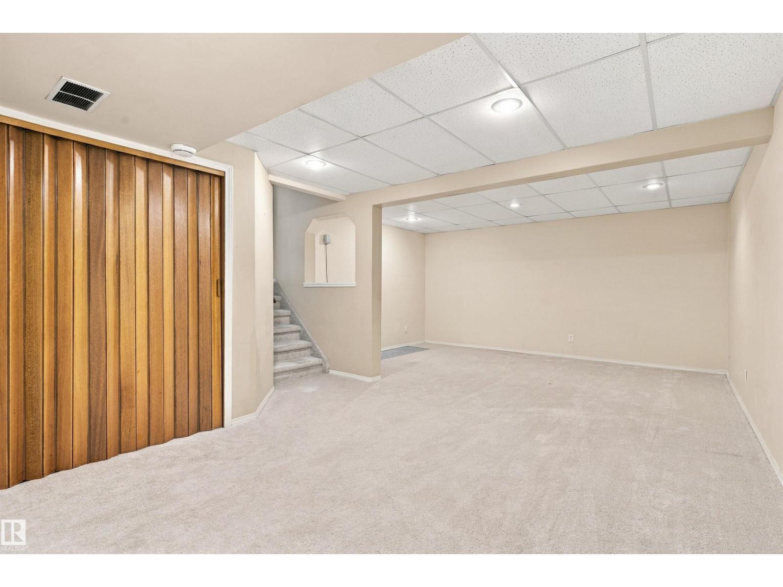 18208 99 Av Nw Property Photo 39