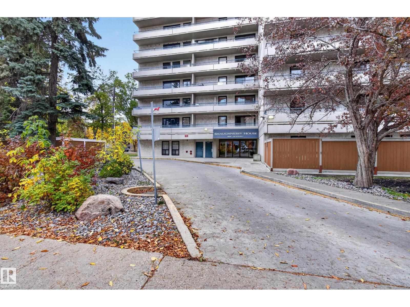 #206 10175 114 St Nw Property Photo 3