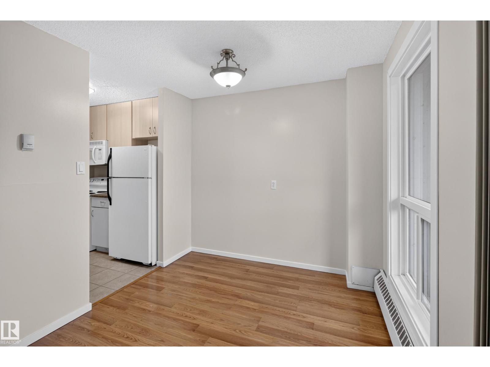 #206 10175 114 St Nw Property Photo 11