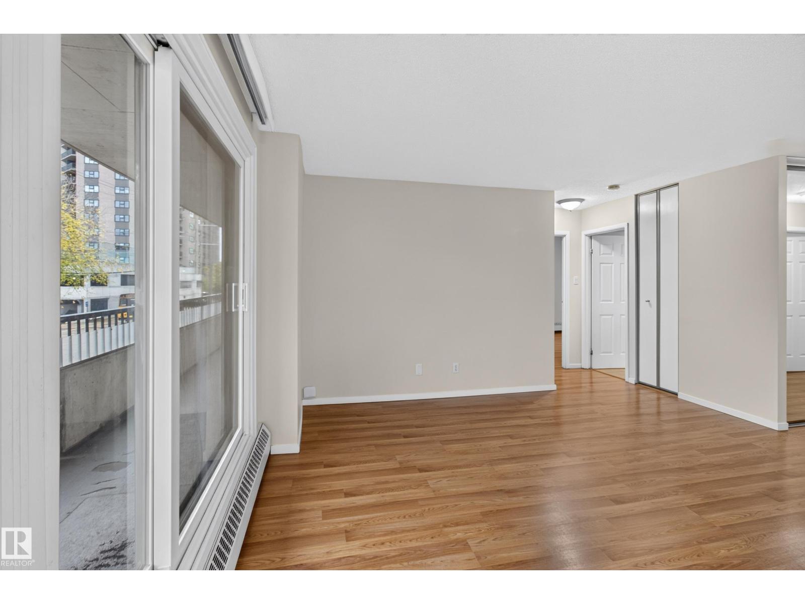 #206 10175 114 St Nw Property Photo 17