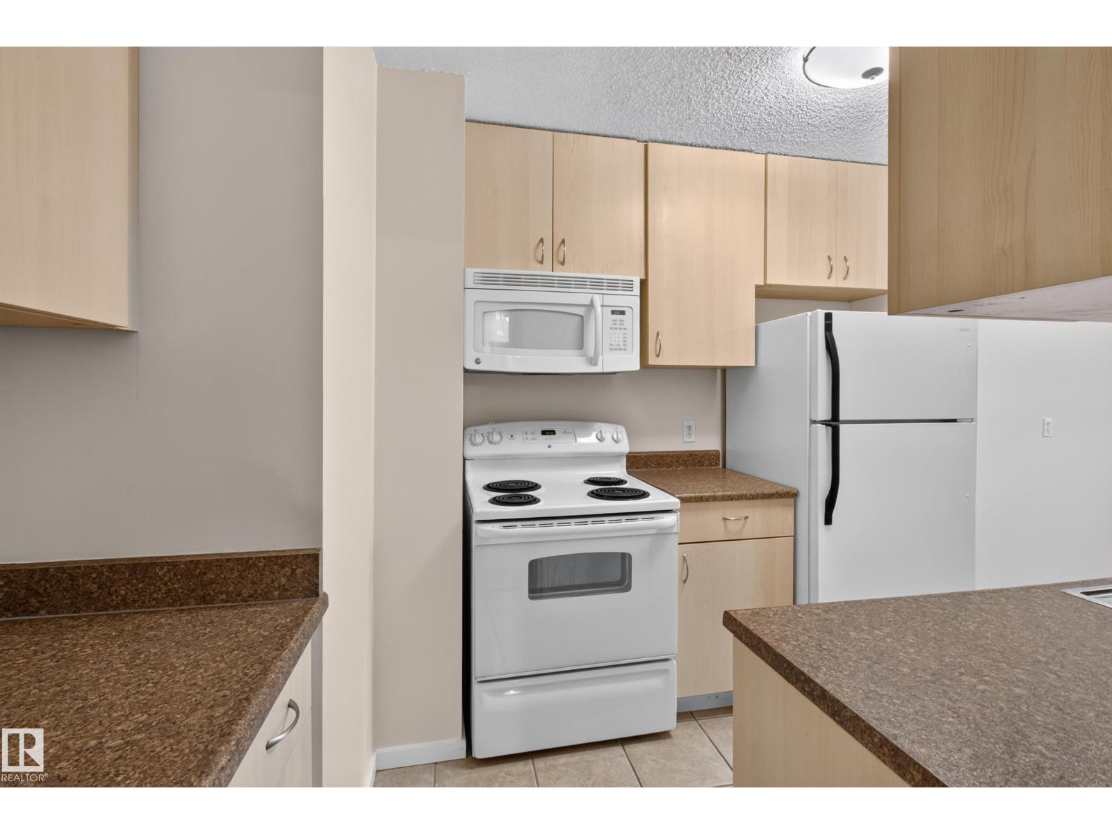 #206 10175 114 St Nw Property Photo 19
