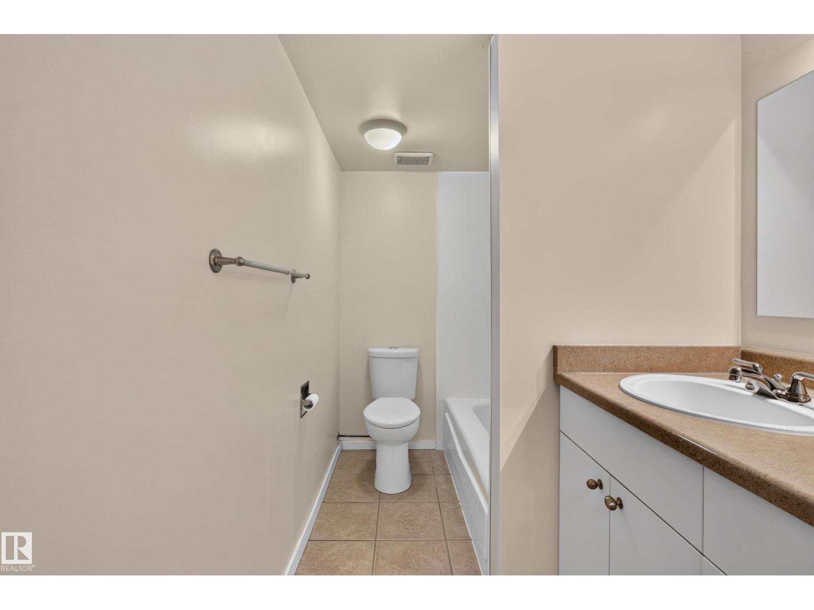 #206 10175 114 St Nw Property Photo 21