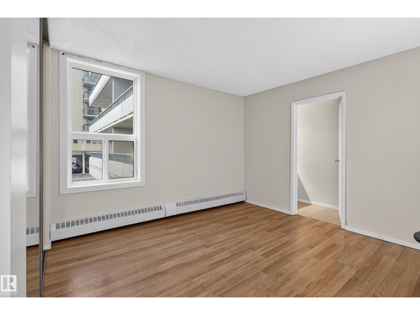 #206 10175 114 St Nw Property Photo 24