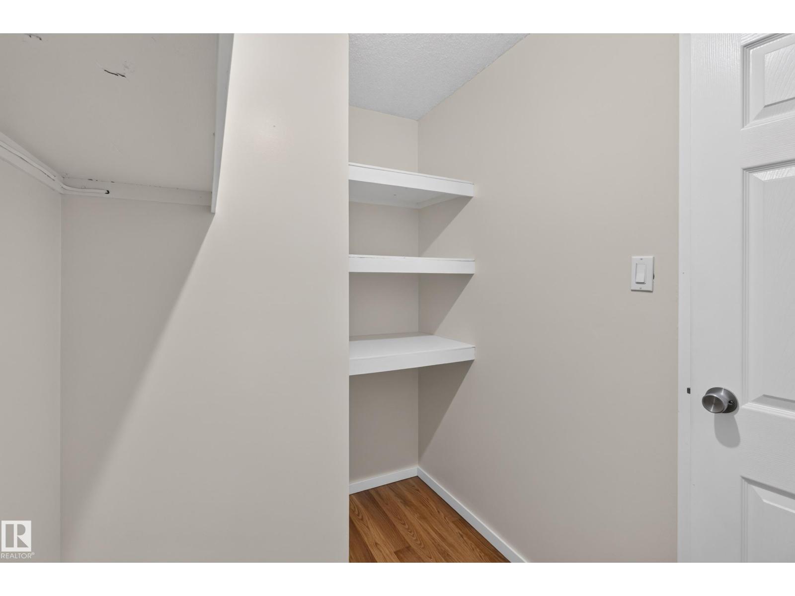 #206 10175 114 St Nw Property Photo 27