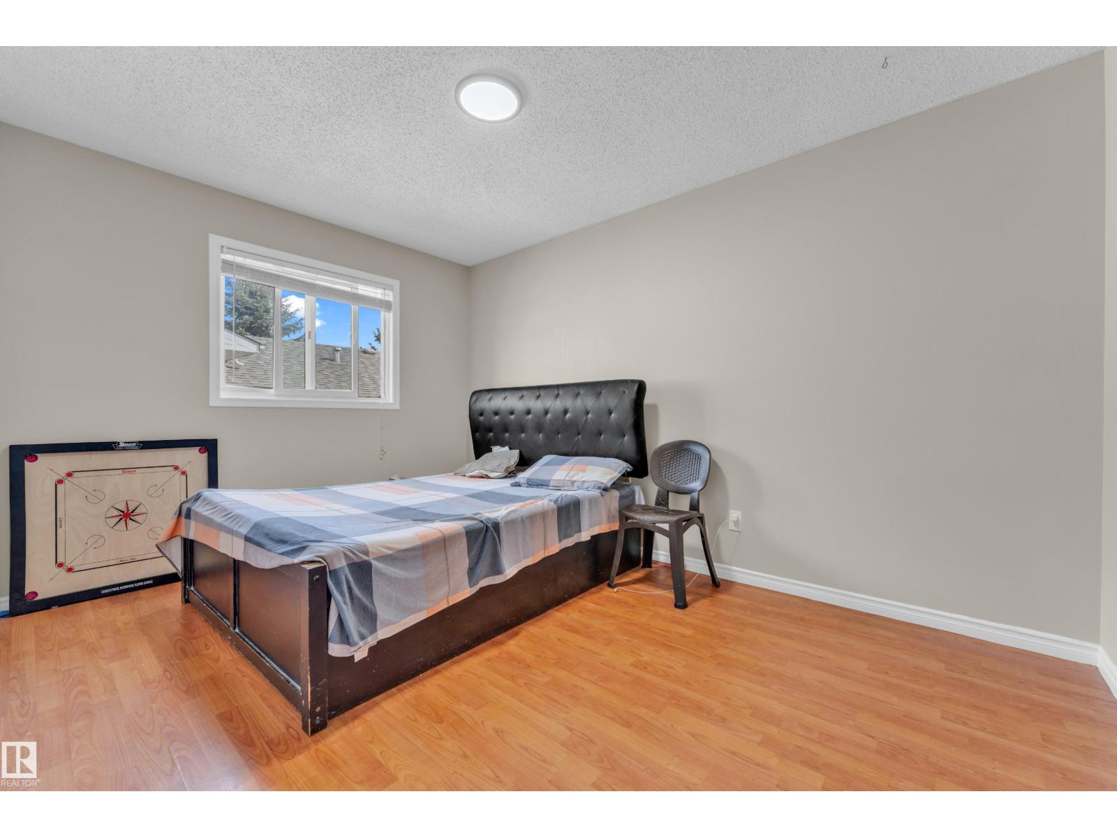 2416 35 St Nw Property Photo 21