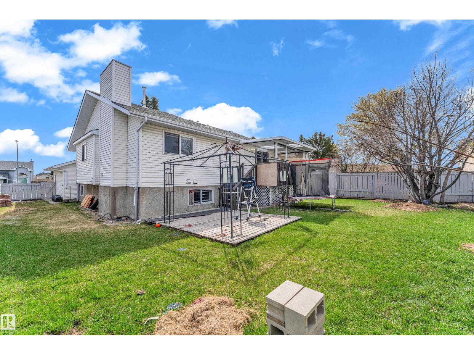 2416 35 St Nw Property Photo 31