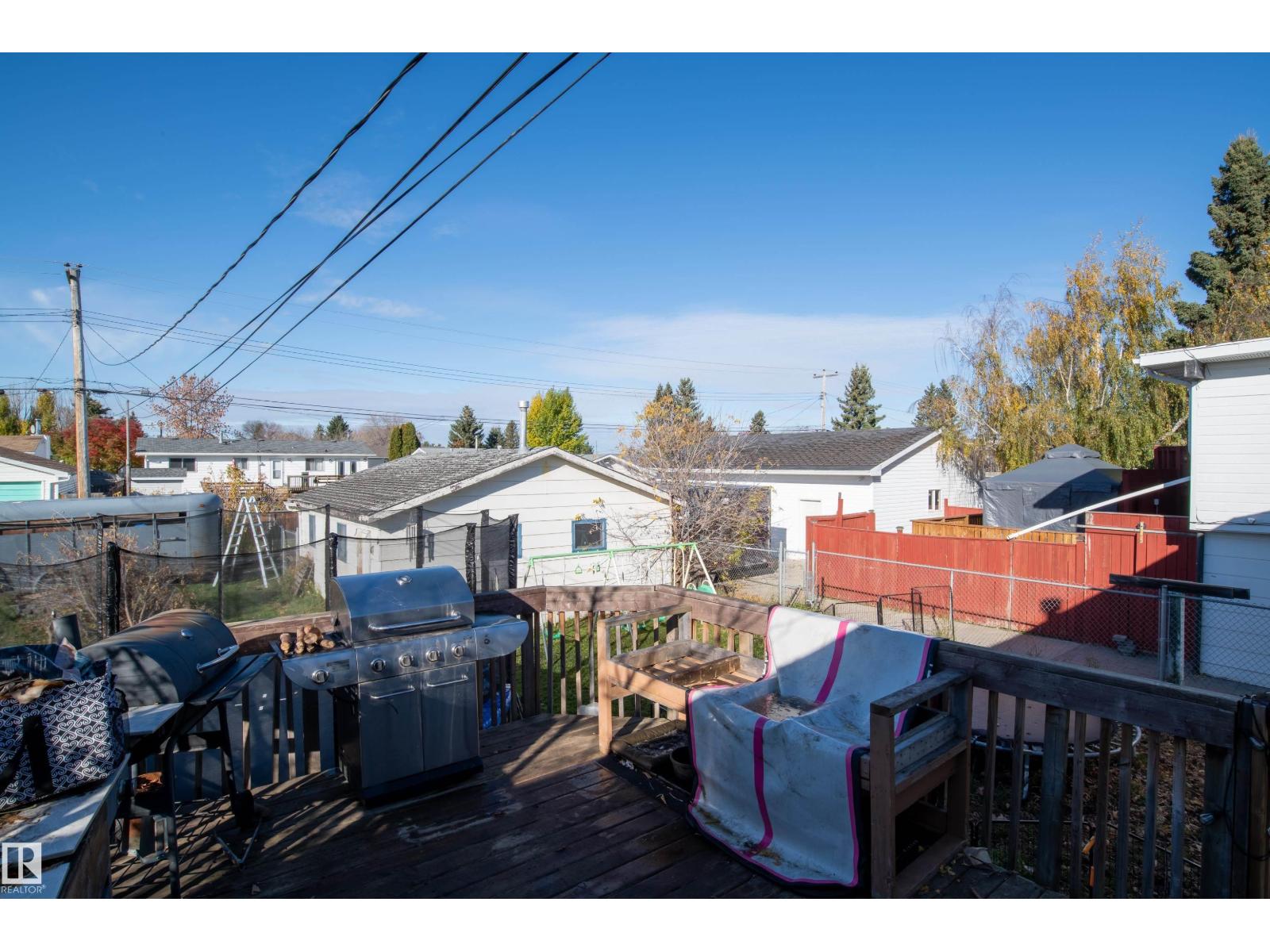 5014 45 St Property Photo 25