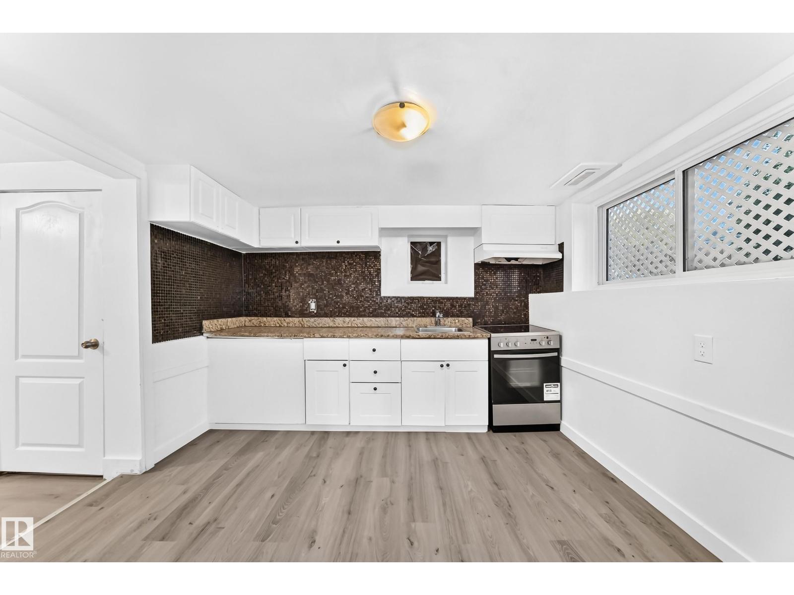 11014 95 St Nw Property Photo 23