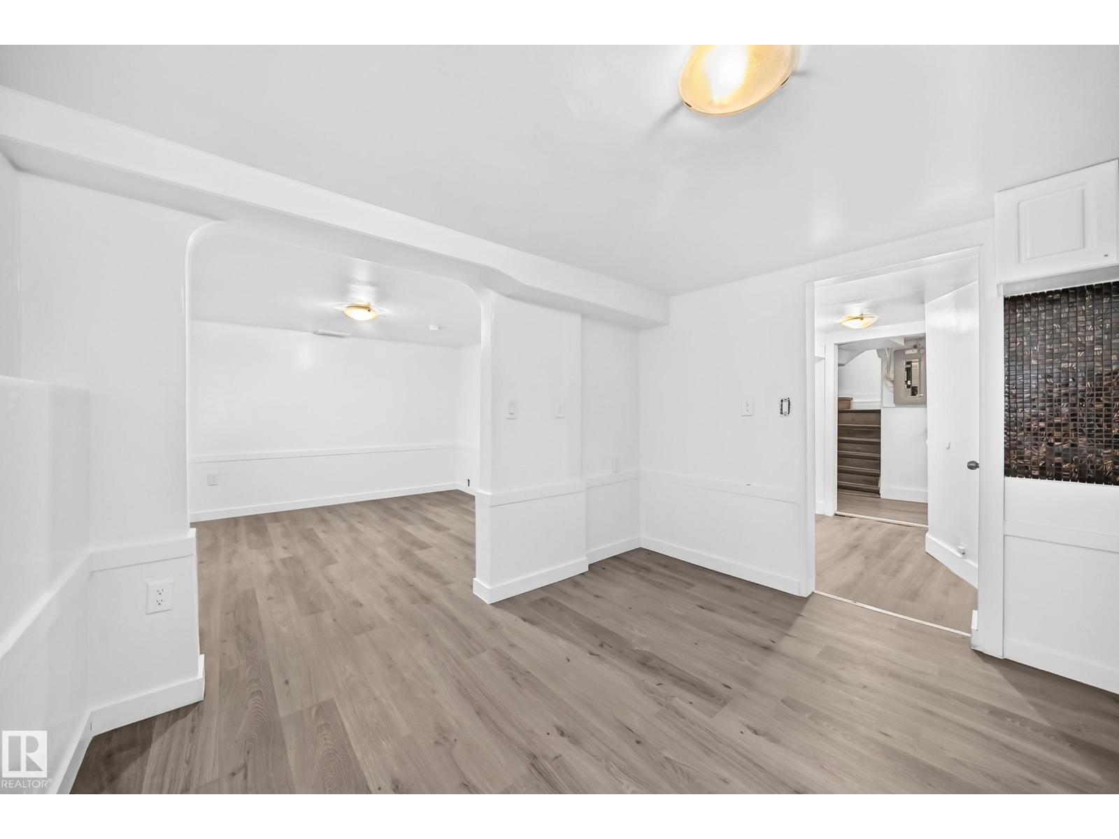11014 95 St Nw Property Photo 30