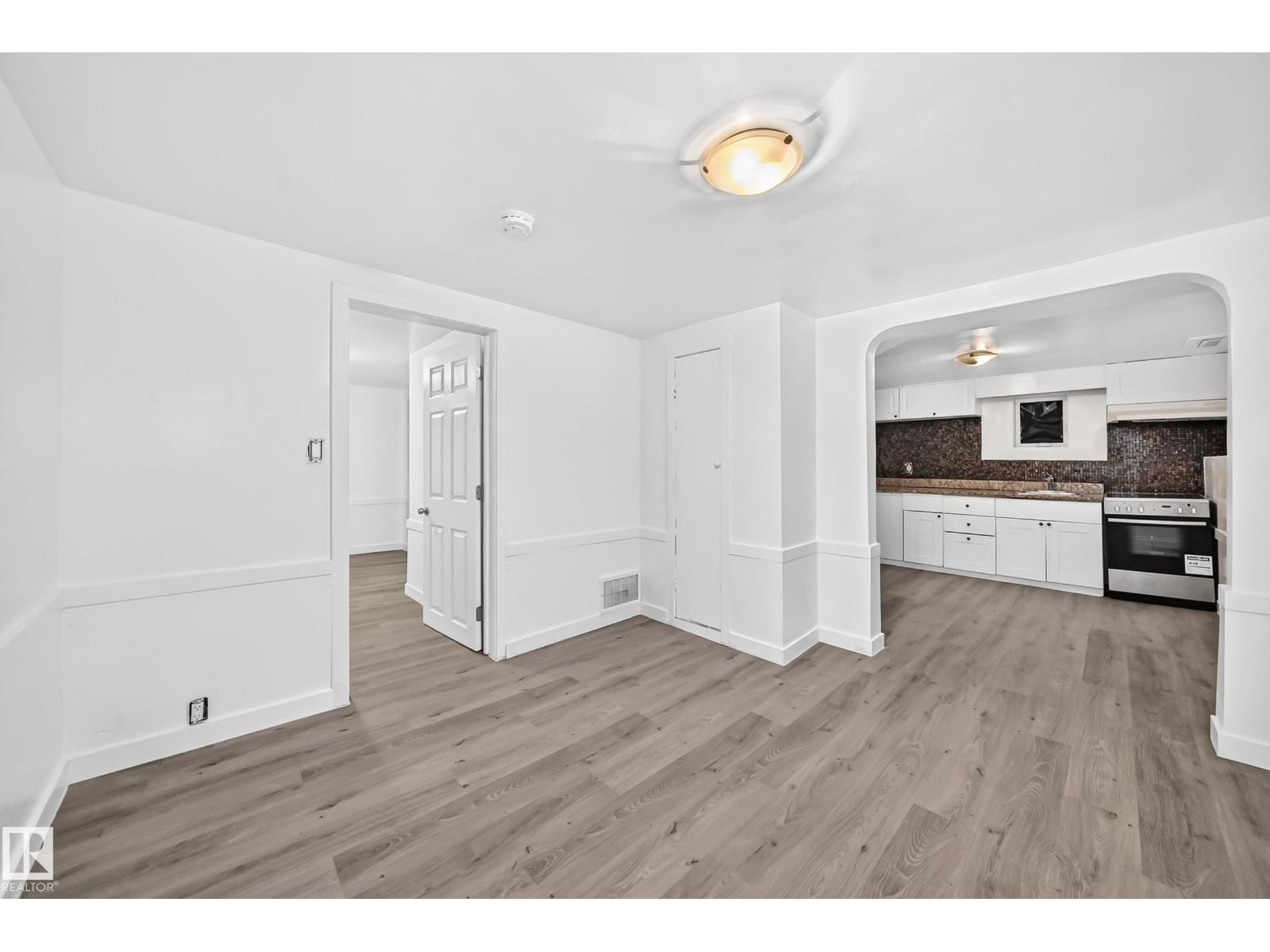 11014 95 St Nw Property Photo 31