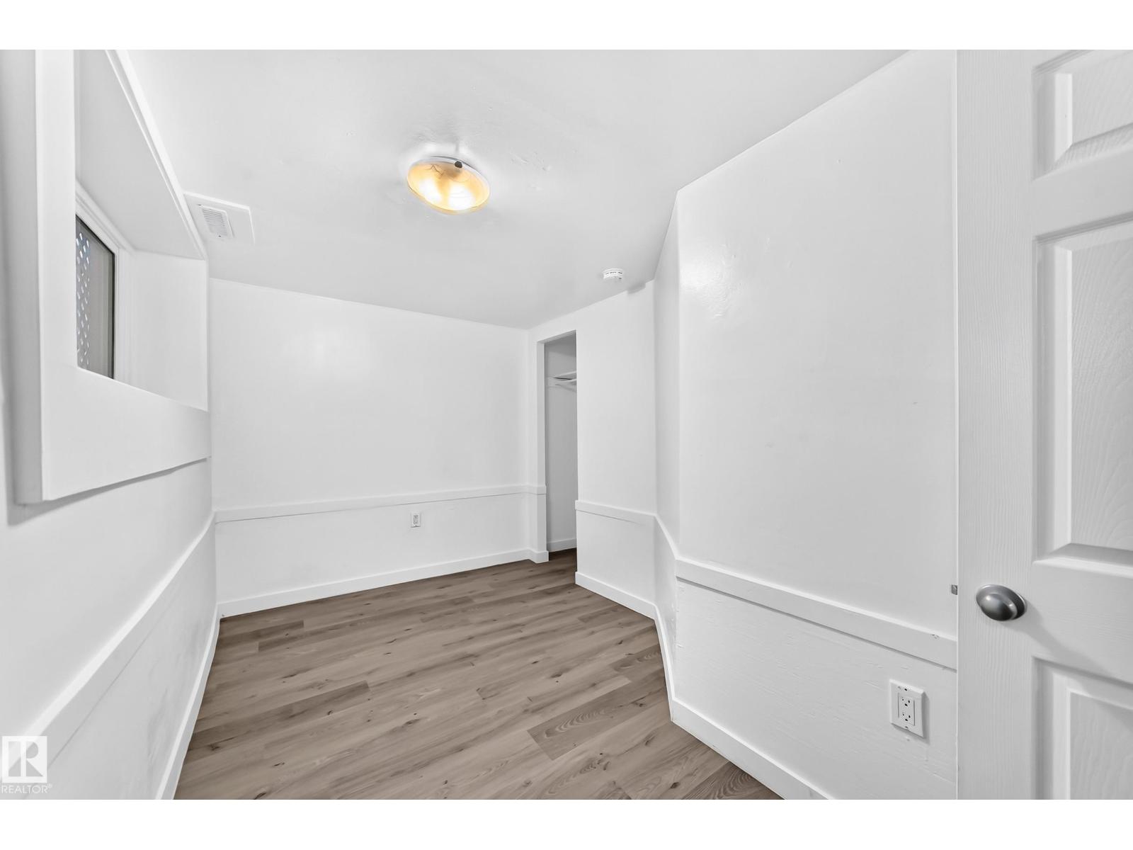 11014 95 St Nw Property Photo 32