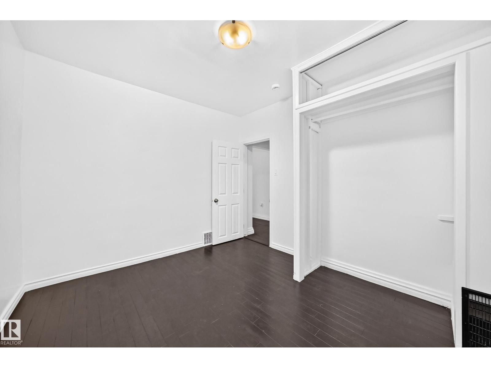 11014 95 St Nw Property Photo 37