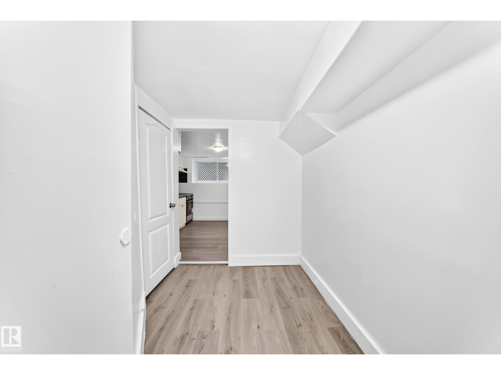 11014 95 St Nw Property Photo 41