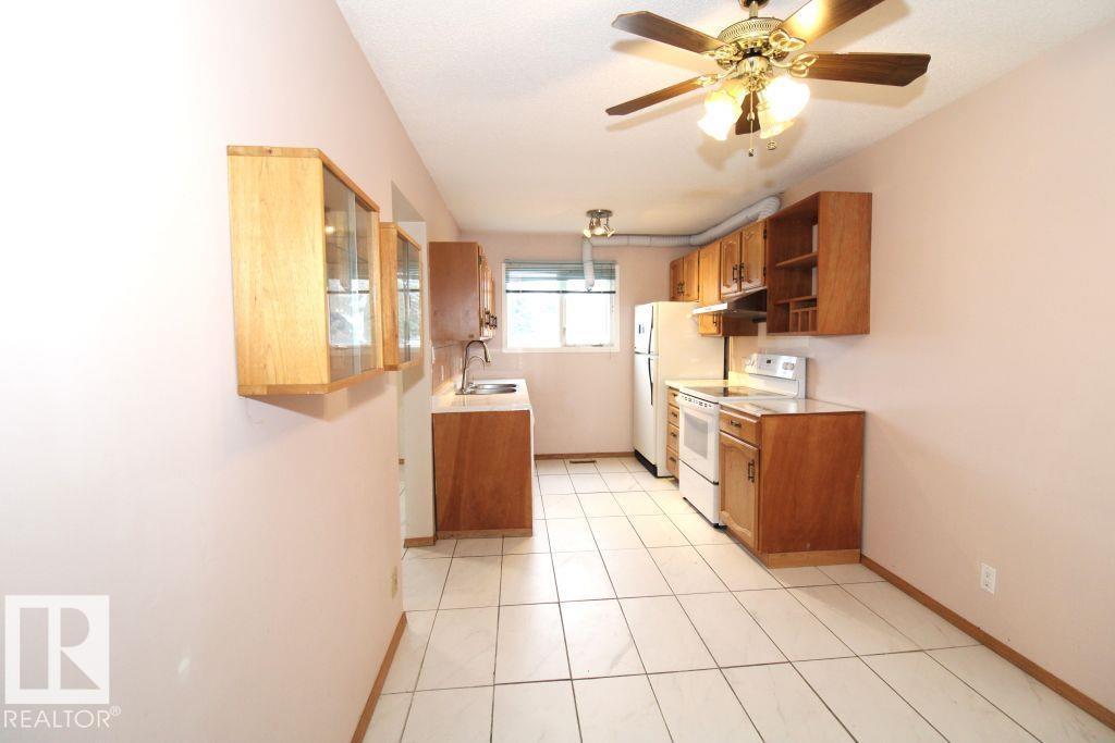 11393 22 Av Nw Property Photo 9
