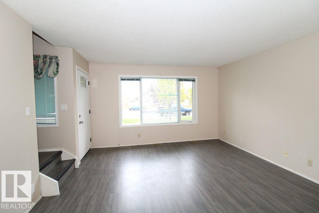 11393 22 Av Nw Property Photo 10