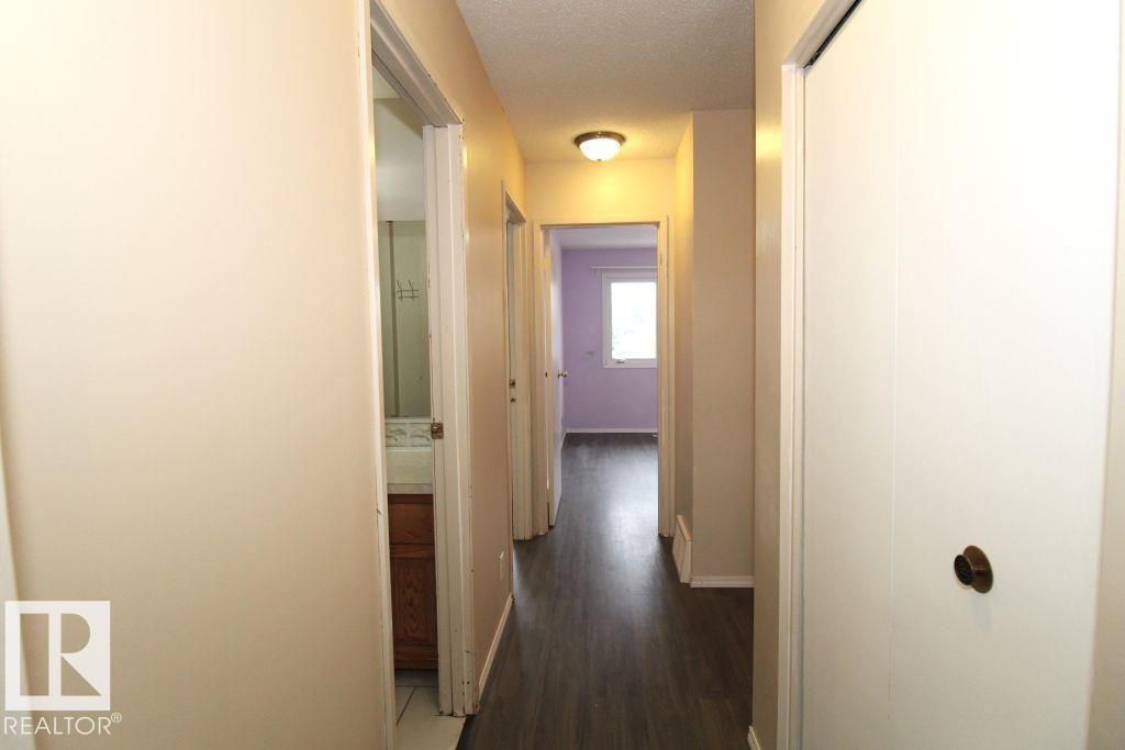 11393 22 Av Nw Property Photo 17