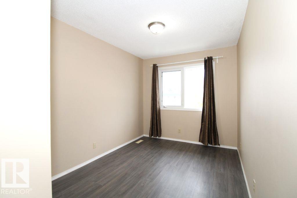 11393 22 Av Nw Property Photo 25