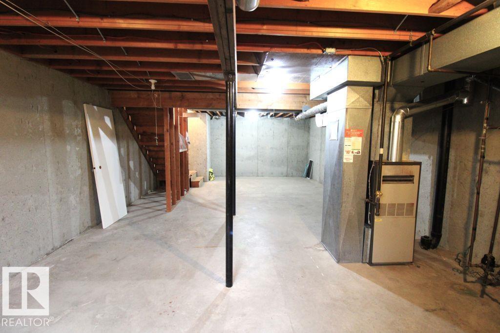 11393 22 Av Nw Property Photo 28