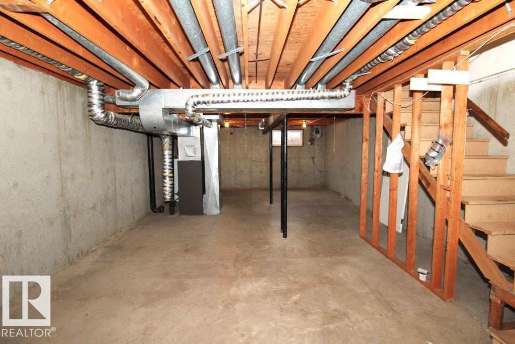 11393 22 Av Nw Property Photo 29