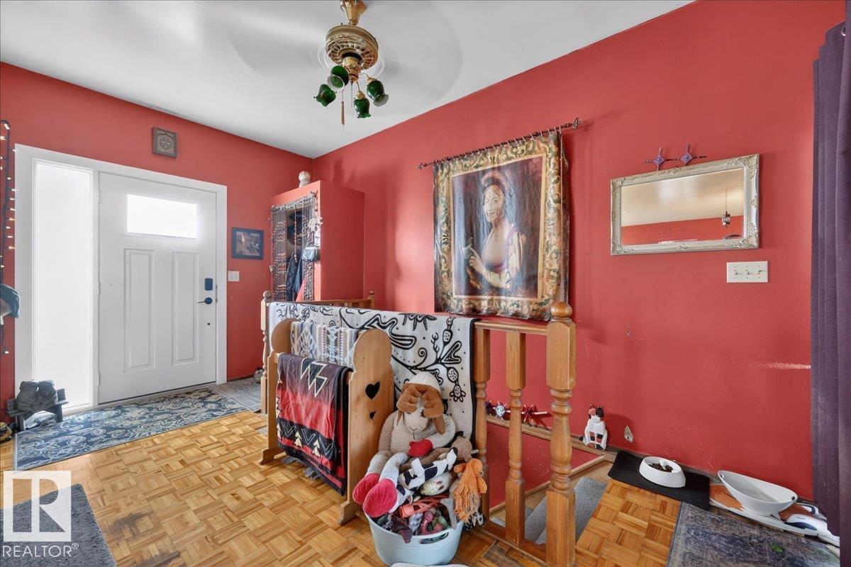 12331 107 St Nw Property Photo 9
